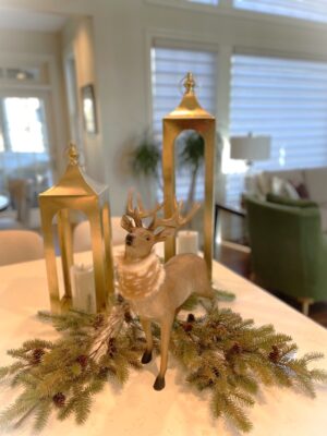 LANTERN AND DEER TABLETOP SET